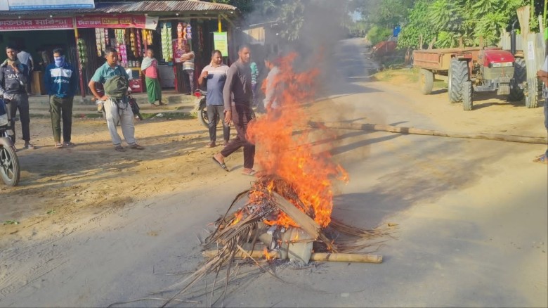 ৩৬ ঘণ্টার হরতালে বন্ধ যোগাযোগ: গুরুত্বপূর্ণ নিয়োগ পরীক্ষায় অ