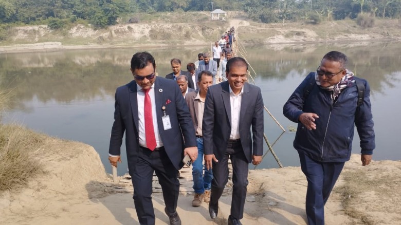 কাহারোলে ১৫ গ্রামের স্বপ্নের সেতুর জন্য ভূমি অধিগ্রহণে যুগ্ম সচিবের সরেজমিনে পরিদর্শন...
