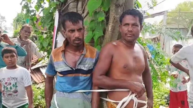 কালিয়াকৈরে পিকআপে  তিনটি গরু সহ ৩ চোর